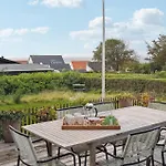 Holiday home 3 Bedroom Gorgeous In