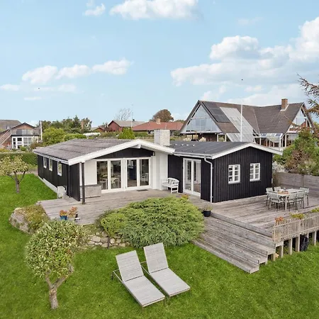 度假居 3 Bedroom Gorgeous In 阿森斯