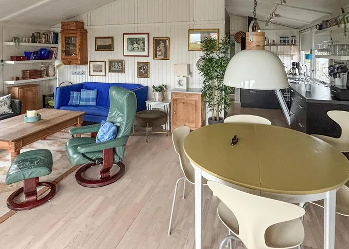 3 Bedroom Gorgeous In Holiday home *